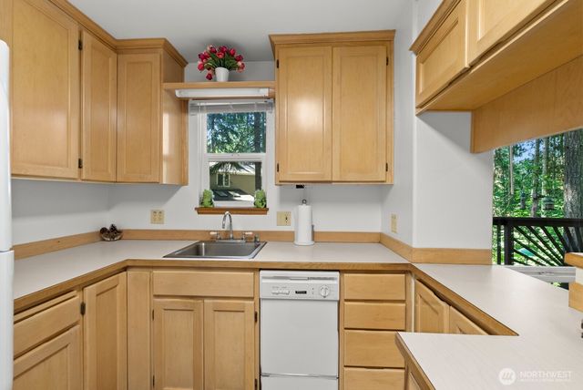 17830 Overlake Court SE, Yelm, WA 98597