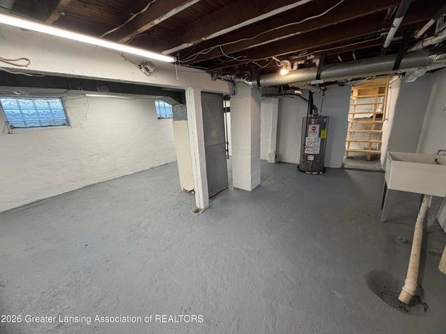 715 Randall Street, Lansing, MI 48906