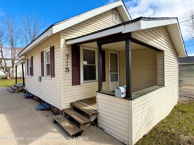 715 Randall Street, Lansing, MI 48906