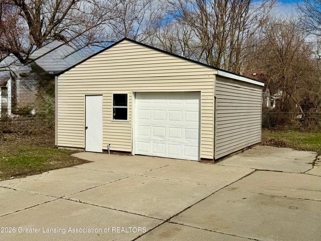 715 Randall Street, Lansing, MI 48906