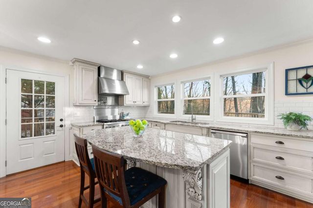 825 Beverly Drive, Gainesville, GA 30501