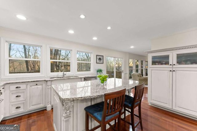 825 Beverly Drive, Gainesville, GA 30501