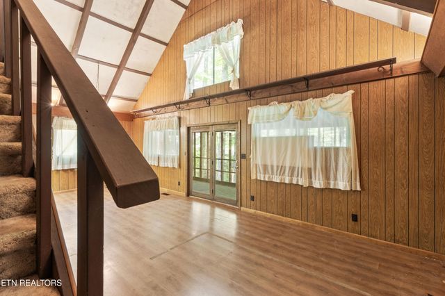 4539 Houge Way, Cosby, TN 37722