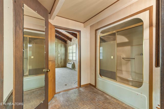 4539 Houge Way, Cosby, TN 37722