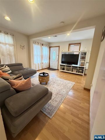 35 Ralph Street, Belleville, NJ 07109