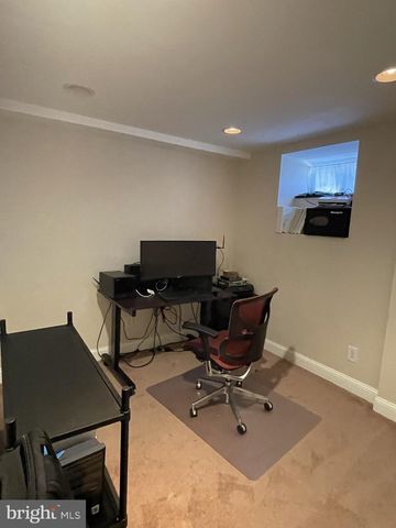 825 S BOULDIN ST, Baltimore, MD 21224