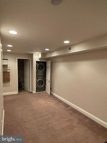 825 S BOULDIN ST, Baltimore, MD 21224