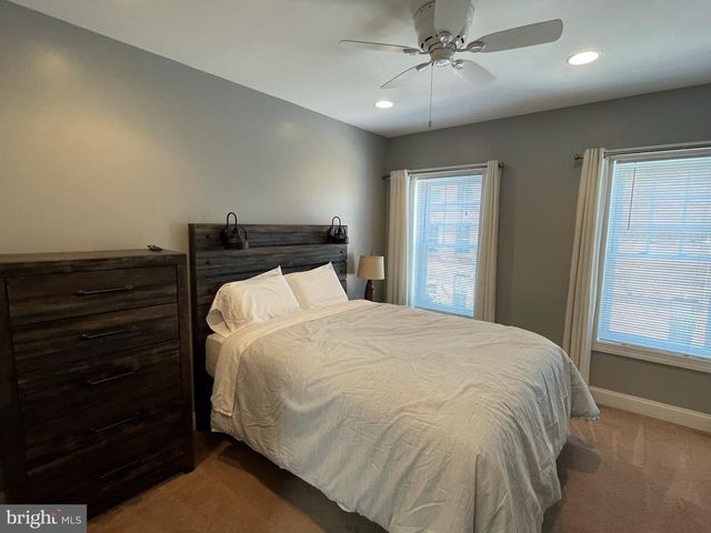 825 S BOULDIN ST, Baltimore, MD 21224