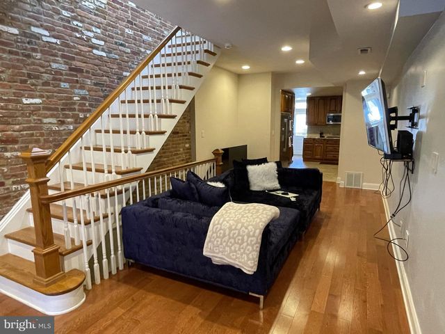 825 S BOULDIN ST, Baltimore, MD 21224