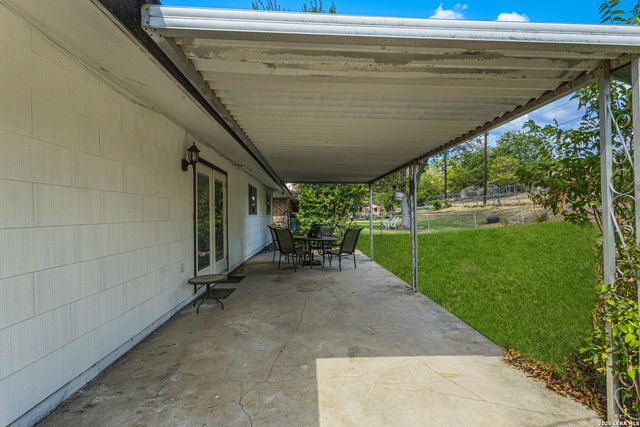 330 WHITECLIFF DR, San Antonio, TX 78227