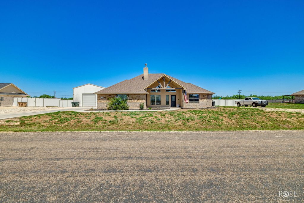 Image 1 of property listing at 3328 Reindeer Run, San Angelo, TX 76901
