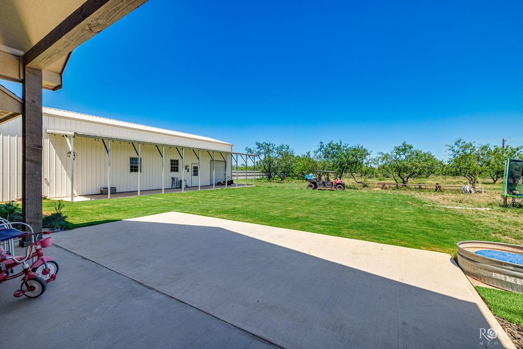 Image 25 of property listing at 3328 Reindeer Run, San Angelo, TX 76901