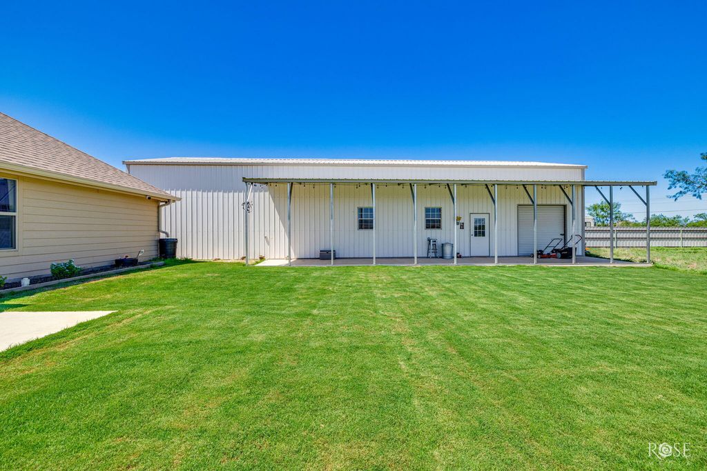 Image 26 of property listing at 3328 Reindeer Run, San Angelo, TX 76901