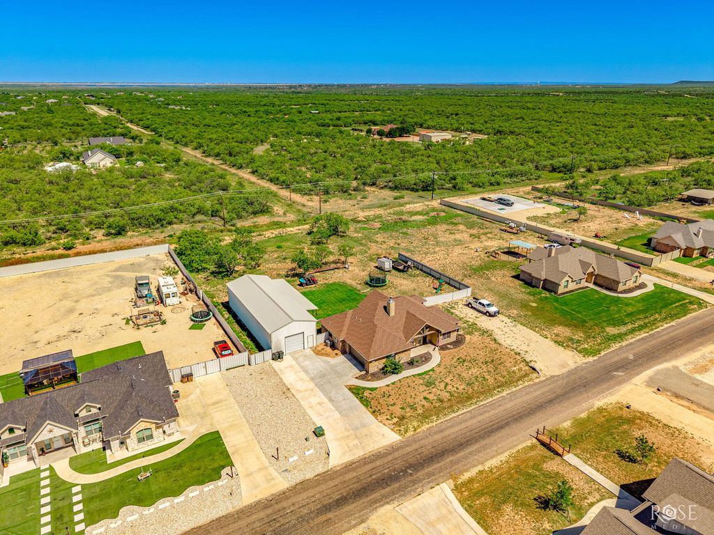 Image 34 of property listing at 3328 Reindeer Run, San Angelo, TX 76901