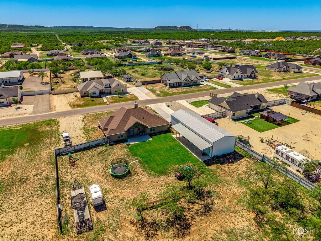 Image 39 of property listing at 3328 Reindeer Run, San Angelo, TX 76901