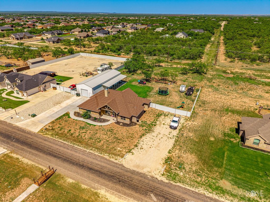 Image 42 of property listing at 3328 Reindeer Run, San Angelo, TX 76901