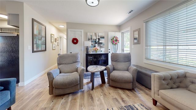 4815 NW 53RD Court, Des Moines, IA 50310
