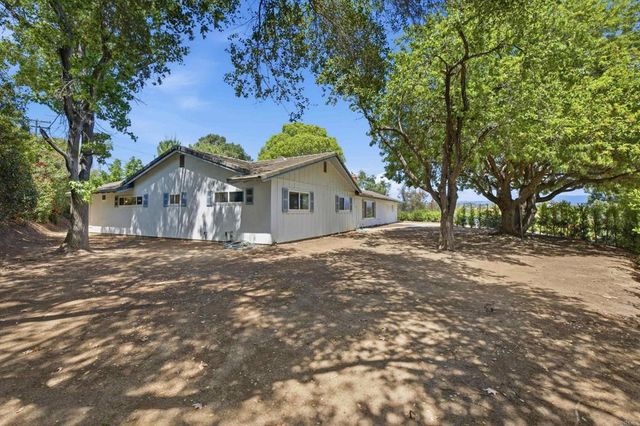 1830 Juanita Lane, Fallbrook, CA 92028