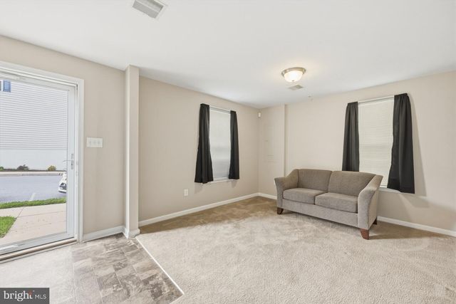 325 SCHMIDT RD, Phoenixville, PA 19460