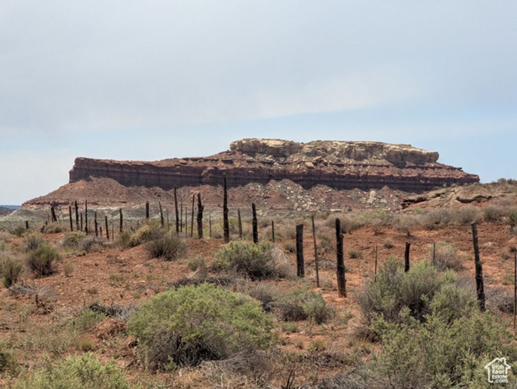 Image 1 of property listing at 4 HWY 389, Fredonia, AZ 86022