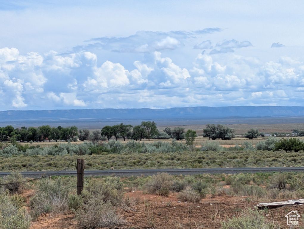Image 6 of property listing at 4 HWY 389, Fredonia, AZ 86022