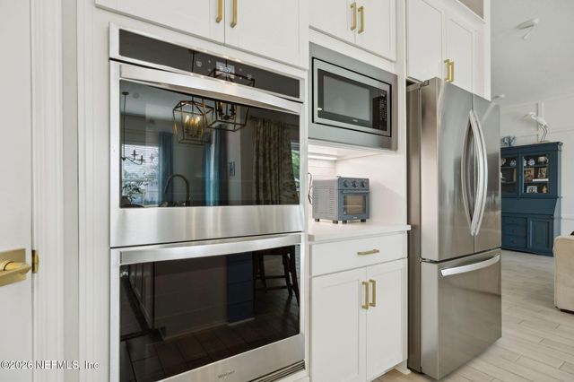 668 RUM RUNNER Way, St. Johns, FL 32259