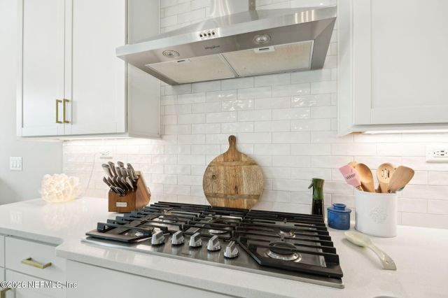 668 RUM RUNNER Way, St. Johns, FL 32259