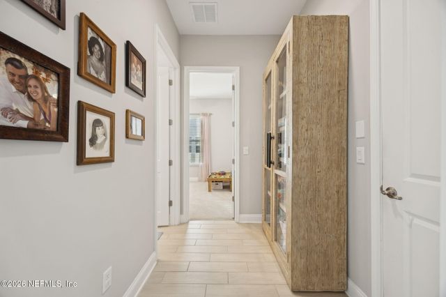 668 RUM RUNNER Way, St. Johns, FL 32259