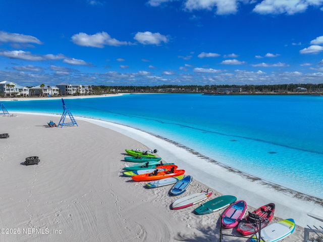 668 RUM RUNNER Way, St. Johns, FL 32259