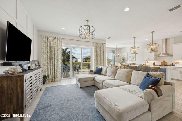 668 RUM RUNNER Way, St. Johns, FL 32259