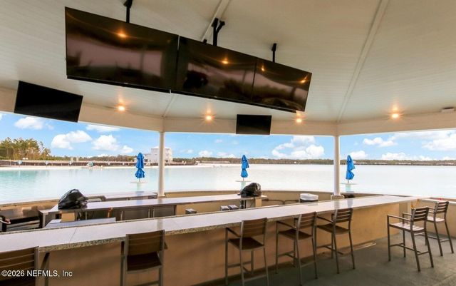 668 RUM RUNNER Way, St. Johns, FL 32259