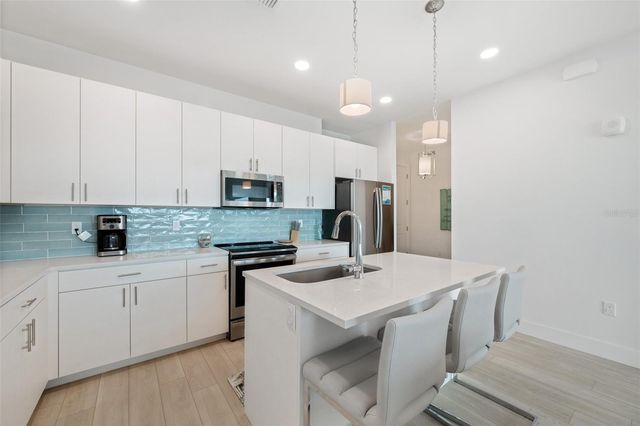 300 150TH AVENUE 510, Madeira Beach, FL 33708