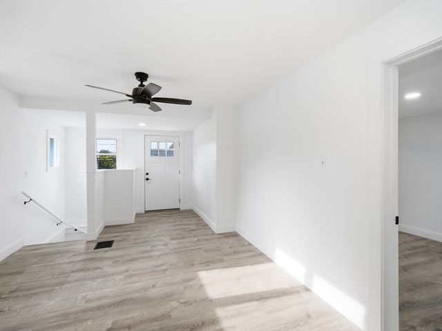 139 Spring St, Quincy, MA 02169