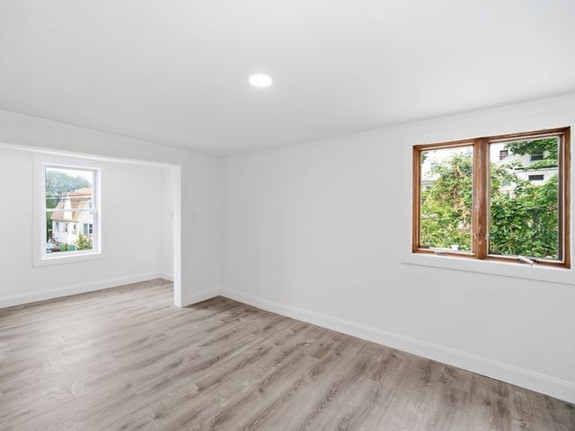 139 Spring St, Quincy, MA 02169