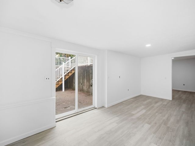 139 Spring St, Quincy, MA 02169