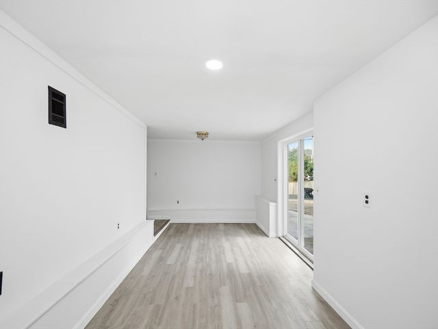 139 Spring St, Quincy, MA 02169