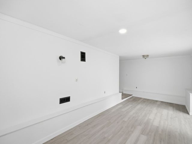 139 Spring St, Quincy, MA 02169