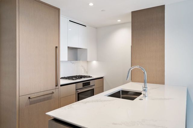 380 Harrison Avenue 1127, Boston, MA 02118