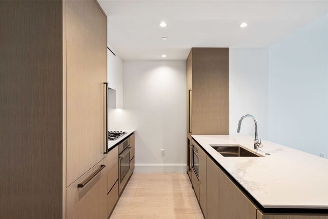 380 Harrison Avenue 1127, Boston, MA 02118