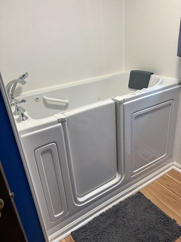 1400 Dogwood Ln, Lafayette, TN 37083