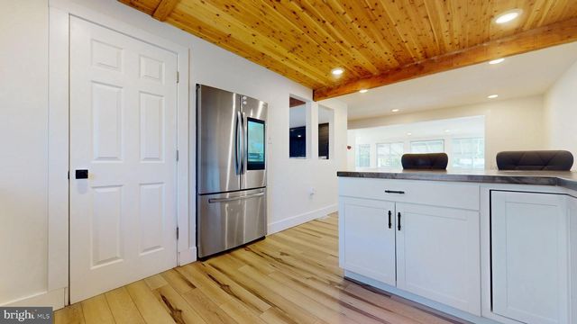 317 QUEEN ST, Woodbury, NJ 08096