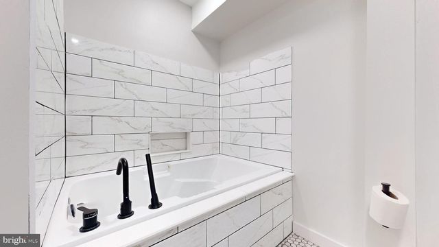 317 QUEEN ST, Woodbury, NJ 08096