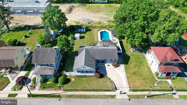 317 QUEEN ST, Woodbury, NJ 08096