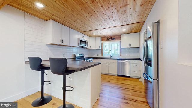 317 QUEEN ST, Woodbury, NJ 08096