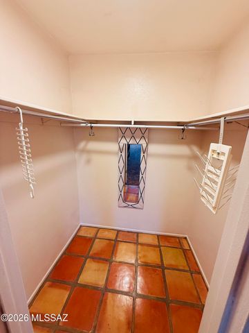 1600 N Wilmot Rd Unit 236, Tucson, AZ 85712