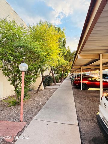 1600 N Wilmot Rd Unit 236, Tucson, AZ 85712