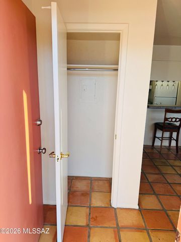 1600 N Wilmot Rd Unit 236, Tucson, AZ 85712