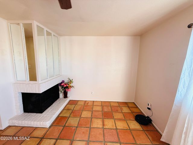 1600 N Wilmot Rd Unit 236, Tucson, AZ 85712