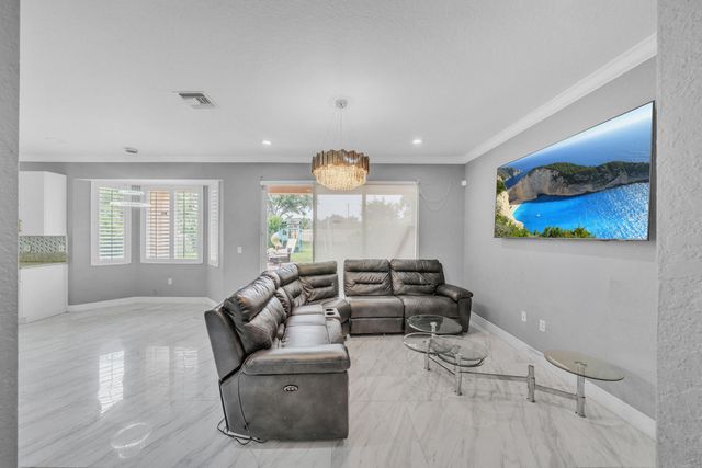 149 Bellezza Terrace, Royal Palm Beach, FL 33411