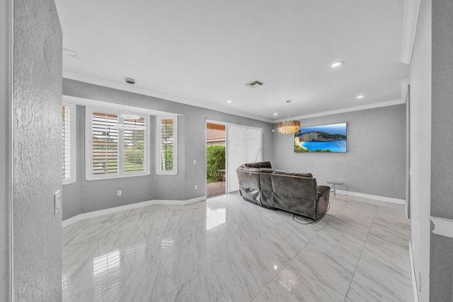 149 Bellezza Terrace, Royal Palm Beach, FL 33411